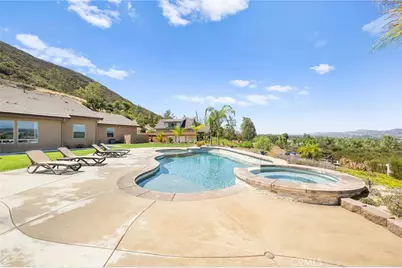 42900 Ivy Street, Murrieta, CA 92562 - Photo 51