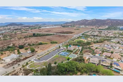 28833 Barn Swallow Way, Murrieta, CA 92563 - Photo 35