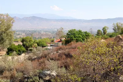 10 Vista Del Valle, Hemet, CA 92544 - Photo 1