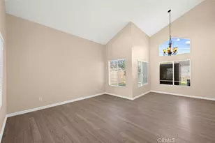 40027 Daphne Dr, Murrieta, CA 92563 - Photo 3