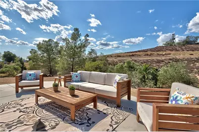 39195 Avenida Antonovich, Temecula, CA 92591 - Photo 3