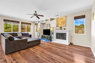 36689 Clove Currant Ln, Murrieta, CA 92562 - Photo 9