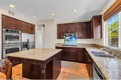 36689 Clove Currant Lane, Murrieta, CA 92562 - Photo 17