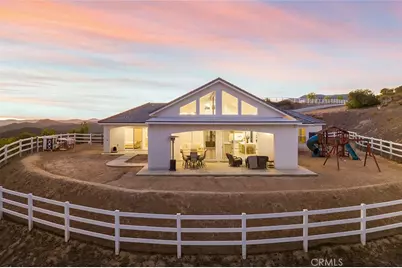 38566 Vista Del Bosque, Murrieta, CA 92562 - Photo 3