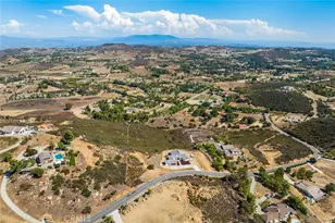 38566 Vista Del Bosque, Murrieta, CA 92562 - Photo 57