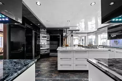 11372 Dona Teresa Drive, Studio City, CA 91604 - Photo 19