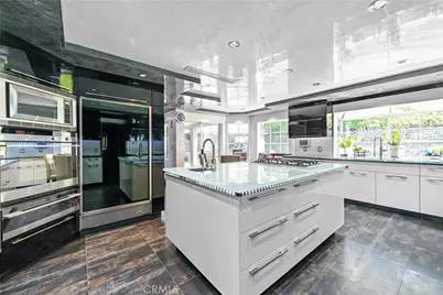 11372 Dona Teresa Drive, Studio City, CA 91604 - Photo 13