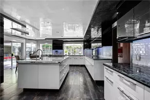 11372 Dona Teresa Dr, Studio City, CA 91604 - Photo 15