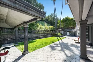11372 Dona Teresa Dr, Studio City, CA 91604 - Photo 49