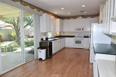 28721 Meadow View Drive, Menifee, CA 92584 - Photo 7