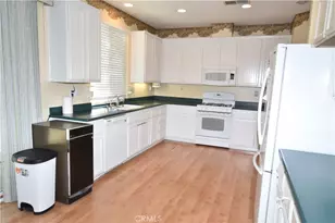 28721 Meadow View Dr, Menifee, CA 92584 - Photo 11