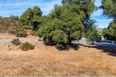 38563 Calle De Companero, Murrieta, CA 92562 - Photo 7