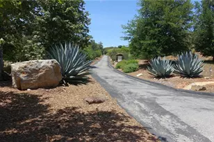 19300 Hombre Ln, Murrieta, CA 92562 - Photo 9