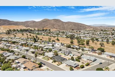 28258 Worcester, Menifee, CA 92586 - Photo 25