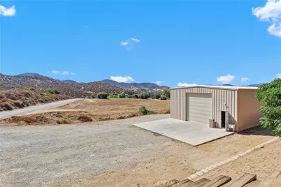 23742 Bundy Canyon Road, Wildomar, CA 92595 - Photo 31