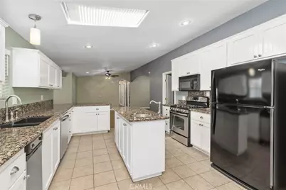 23742 Bundy Canyon Road, Wildomar, CA 92595 - Photo 11