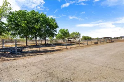 31250 Loretta Ave., Winchester, CA 92596 - Photo 5