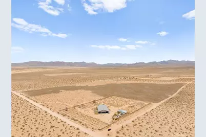 36990 Cambria Road, Lucerne Valley, CA 92356 - Photo 3