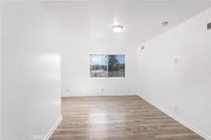 7254 Vassar Ave, Canoga Park, CA 91303 - Photo 9