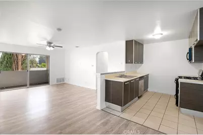 7254 Vassar Ave #308, Canoga Park, CA 91303 - Photo 1