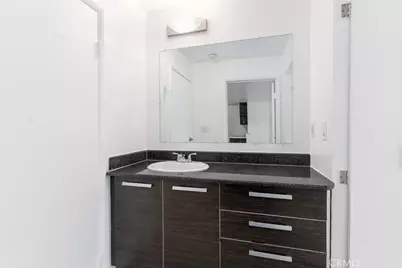 7254 Vassar Ave #308, Canoga Park, CA 91303 - Photo 15