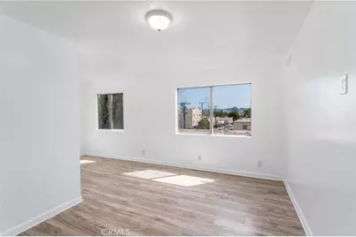 7254 Vassar Ave #308, Canoga Park, CA 91303 - Photo 11