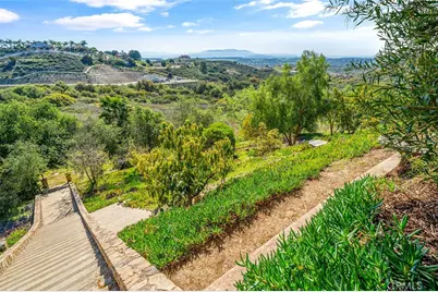 21128 Via Los Laureles, Murrieta, CA 92562 - Photo 59