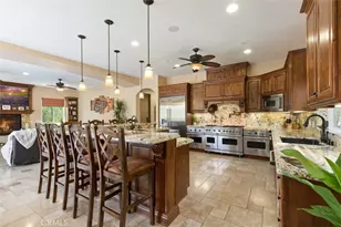 21128 Via Los Laureles, Murrieta, CA 92562 - Photo 13