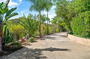 21128 Via Los Laureles, Murrieta, CA 92562 - Photo 61