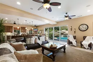 21128 Via Los Laureles, Murrieta, CA 92562 - Photo 17