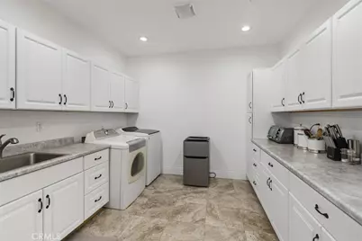 42125 Calle Paramo, Murrieta, CA 92562 - Photo 49