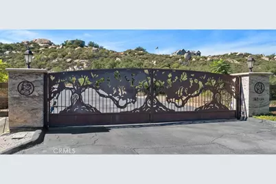 42125 Calle Paramo, Murrieta, CA 92562 - Photo 57
