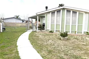 209 Flora Vista, San Jacinto, CA 92582 - Photo 1