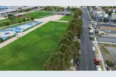 705 McDonald Avenue, Wilmington, CA 90744 - Photo 31