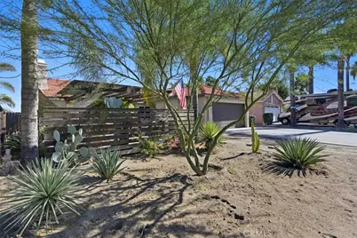 19250 Henshaw Ct, Lake Elsinore, CA 92530 - Photo 25