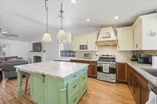 19250 Henshaw Ct, Lake Elsinore, CA 92530 - Photo 11