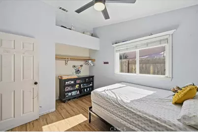 19250 Henshaw Ct, Lake Elsinore, CA 92530 - Photo 17