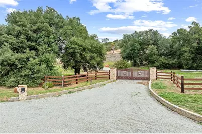 39948 Avenida La Cresta, Murrieta, CA 92562 - Photo 3