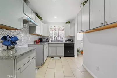 4539 E 53rd St, Maywood, CA 90270 - Photo 9