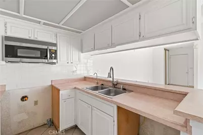 43334 32nd St W #17, Lancaster, CA 93536 - Photo 5