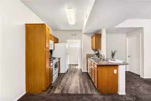 41410 Juniper St, Murrieta, CA 92562 - Photo 11