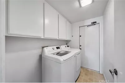 39317 Via Sonrisa, Murrieta, CA 92593 - Photo 9