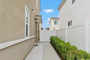 36415 Flare Dr, Winchester, CA 92596 - Photo 5