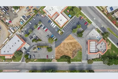 940 Bloomington Ave, Rialto, CA 92376 - Photo 5