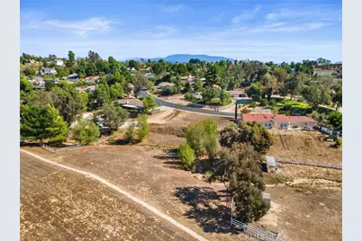 30770 Avenida Buena Suerte, Temecula, CA 92591 - Photo 9