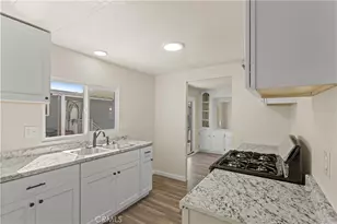 1097 N N State Street, Hemet, CA 92543 - Photo 5