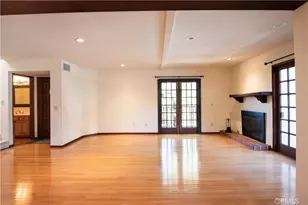 8614 Villa La Jolla Dr, La Jolla, CA 92037 - Photo 7