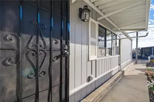 38070 Via La Colina, Murrieta, CA 92563 - Photo 9