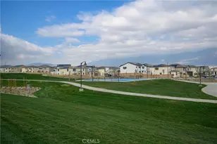 2461 Gunner Ridge Way, Rialto, CA 92377 - Photo 17