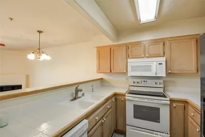 11410 Brookshire #316, Downey, CA 90241 - Photo 9
